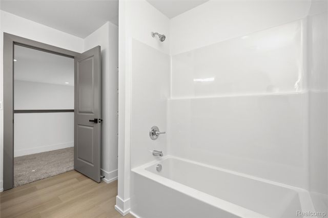 21955 Deer Brook Drive 3, Southfield, MI 48075