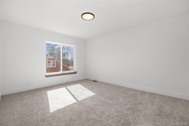 21955 Deer Brook Drive 3, Southfield, MI 48075