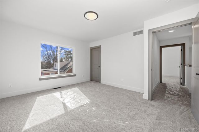 21955 Deer Brook Drive 3, Southfield, MI 48075