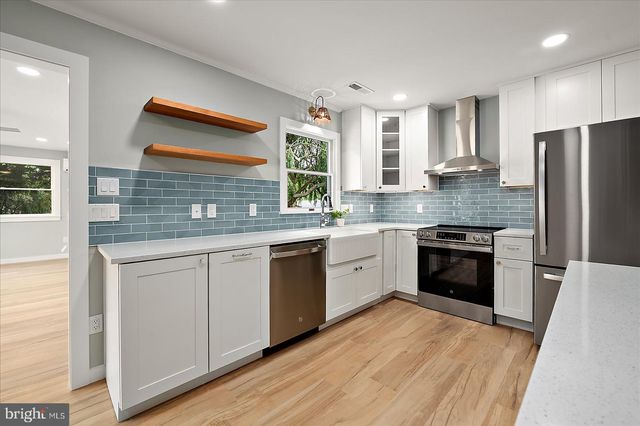 100 ESHAM AVE, Berlin, MD 21811