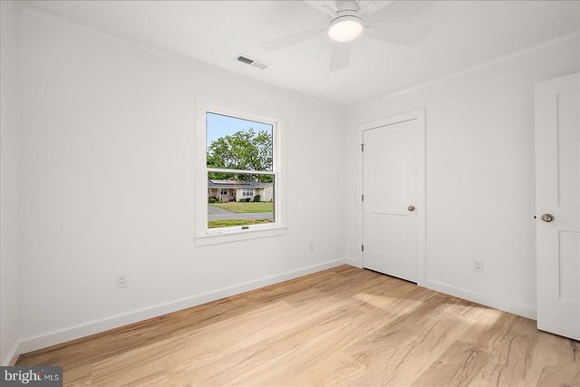 100 ESHAM AVE, Berlin, MD 21811
