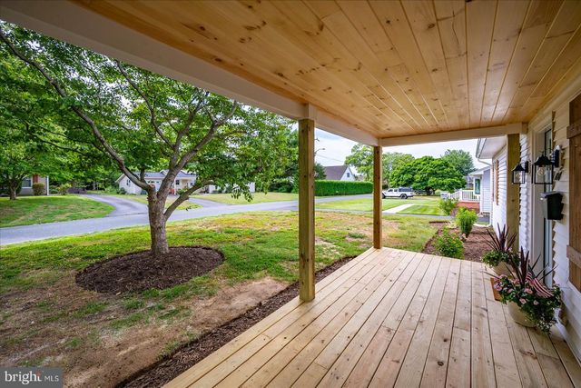 100 ESHAM AVE, Berlin, MD 21811