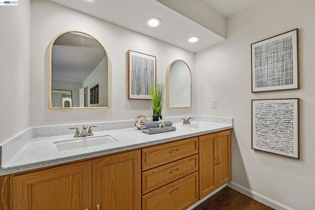 34246 Arizona St 20, Union City, CA 94587
