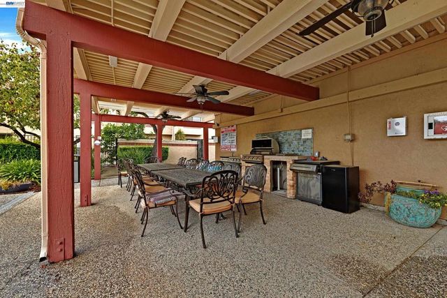 34246 Arizona St 20, Union City, CA 94587