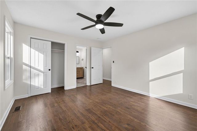 1720 S Ellison Way, Independence, MO 64050