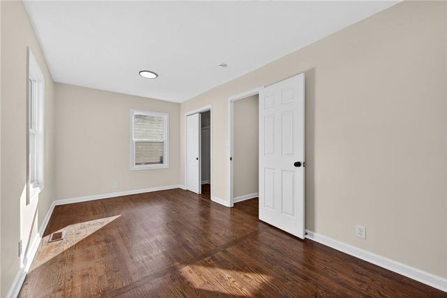 1720 S Ellison Way, Independence, MO 64050