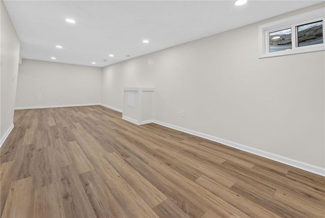 1720 S Ellison Way, Independence, MO 64050