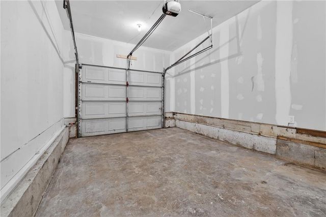 1720 S Ellison Way, Independence, MO 64050