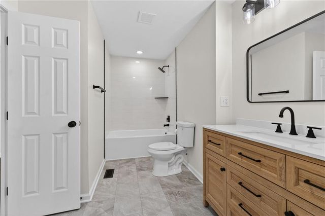 1720 S Ellison Way, Independence, MO 64050