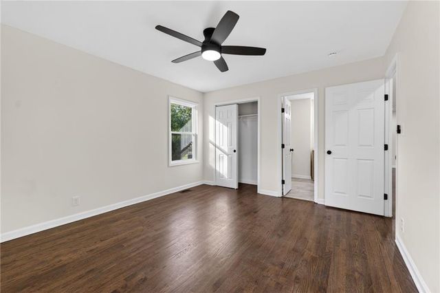 1720 S Ellison Way, Independence, MO 64050