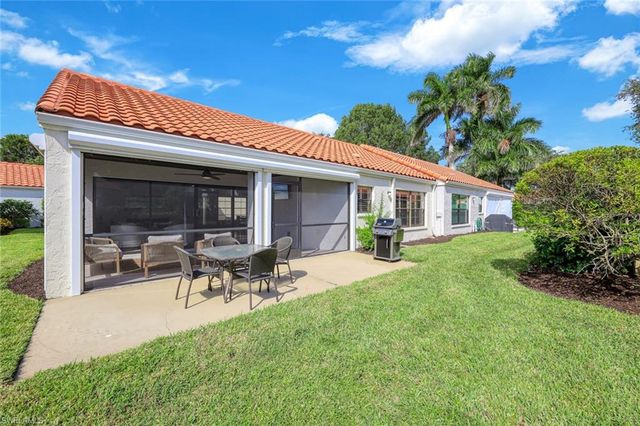 714 Reef Point CIR, Naples, FL 34108