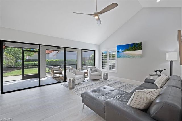 714 Reef Point CIR, Naples, FL 34108