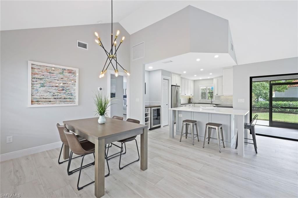 714 Reef Point CIR, Naples, FL 34108