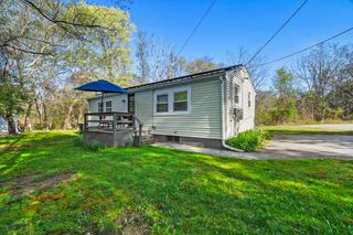 18 Dewey Avenue, Rehoboth, MA 02769