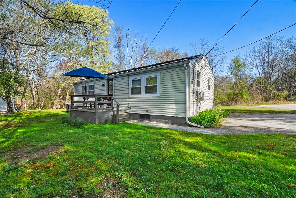 18 Dewey Avenue, Rehoboth, MA 02769
