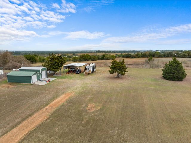 964 E Fm 389, Round Top, TX 78954