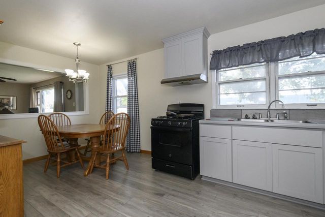 S71W23350 National AVENUE, Big Bend, WI 53103