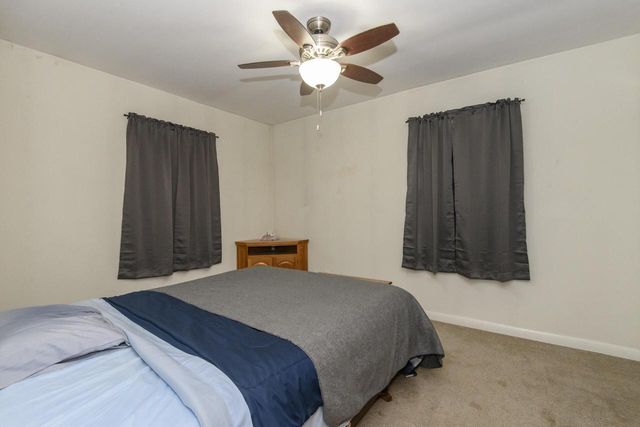 S71W23350 National AVENUE, Big Bend, WI 53103