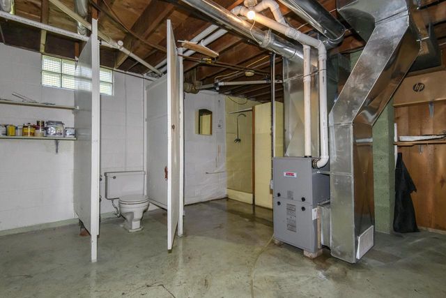 S71W23350 National AVENUE, Big Bend, WI 53103