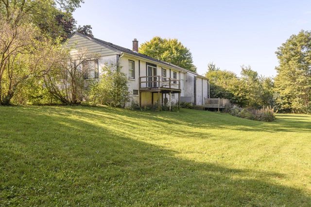 S71W23350 National AVENUE, Big Bend, WI 53103