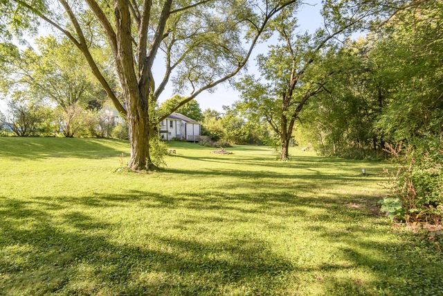 S71W23350 National AVENUE, Big Bend, WI 53103