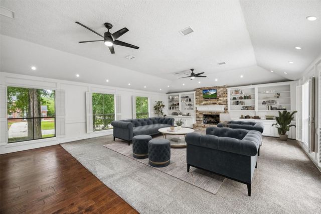 1922 Grand Valley Drive, Houston, TX 77090