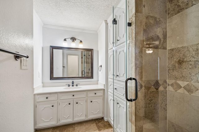 1922 Grand Valley Drive, Houston, TX 77090