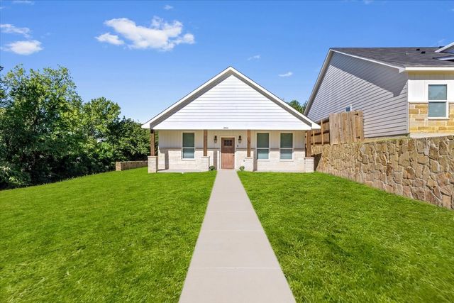 2601 Hutchinson Street, Fort Worth, TX 76106