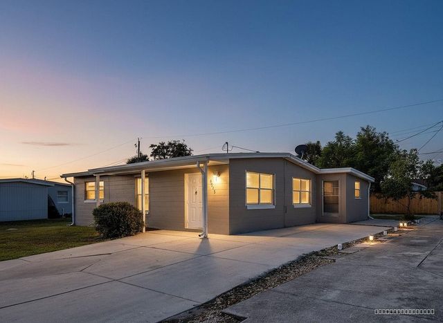 8215 AGRESS AVENUE, North Port, FL 34287