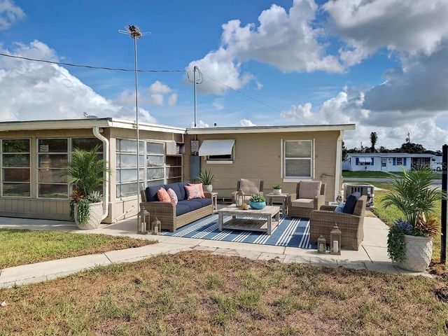 8215 AGRESS AVENUE, North Port, FL 34287
