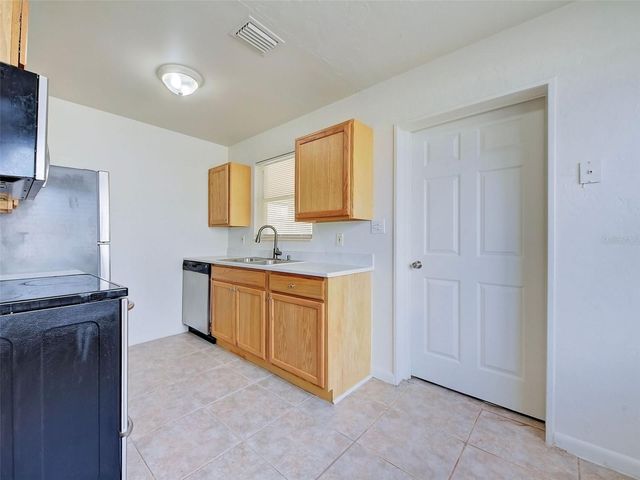 8215 AGRESS AVENUE, North Port, FL 34287
