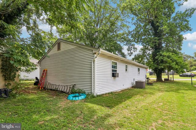 345 LAUREL DR, Lusby, MD 20657