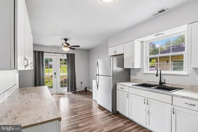 345 LAUREL DR, Lusby, MD 20657
