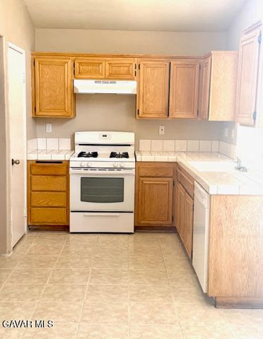 3236 Mesa Court, Rosamond, CA 93560