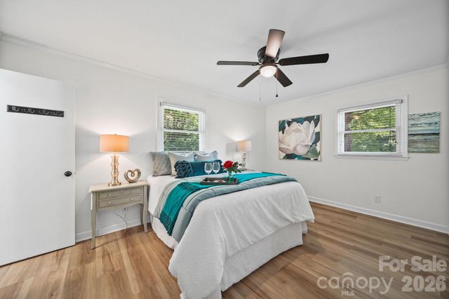 525 Julia Avenue, Belmont, NC 28012
