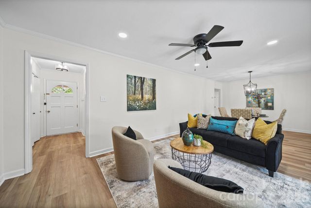 525 Julia Avenue, Belmont, NC 28012