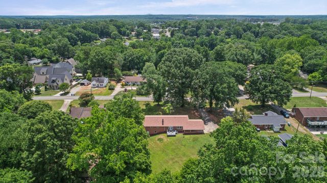 525 Julia Avenue, Belmont, NC 28012