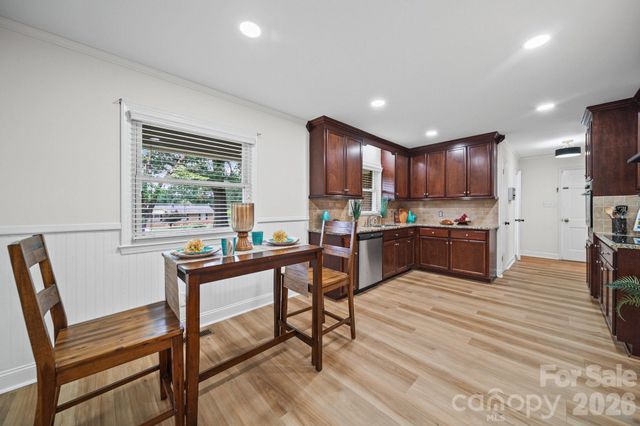 525 Julia Avenue, Belmont, NC 28012