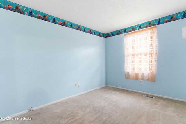 8702 Bost Ln, Louisville, KY 40219