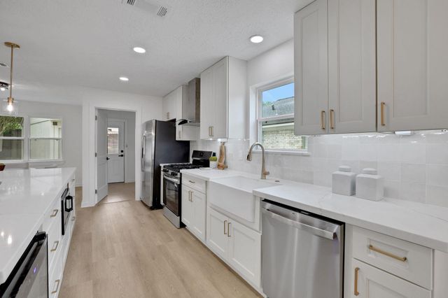 3019 Stetson Lane, Houston, TX 77043