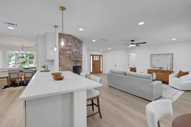 3019 Stetson Lane, Houston, TX 77043