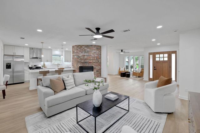 3019 Stetson Lane, Houston, TX 77043