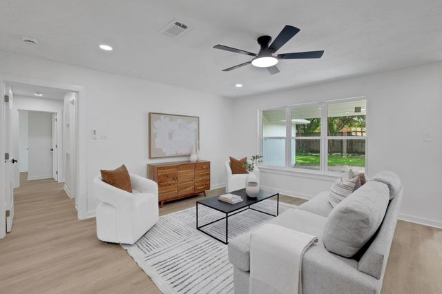 3019 Stetson Lane, Houston, TX 77043