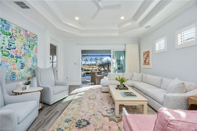 5672 Highbourne DR, Naples, FL 34113