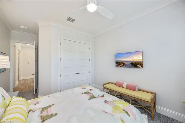 5672 Highbourne DR, Naples, FL 34113