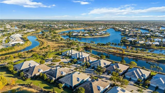 5672 Highbourne DR, Naples, FL 34113