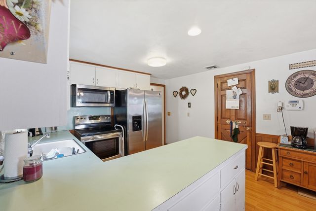 63 Laurence Drive, West Springfield, MA 01089