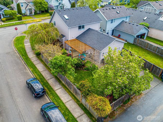 1985 Palisade Boulevard E, Dupont, WA 98327