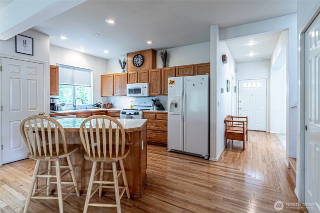 1985 Palisade Boulevard E, Dupont, WA 98327
