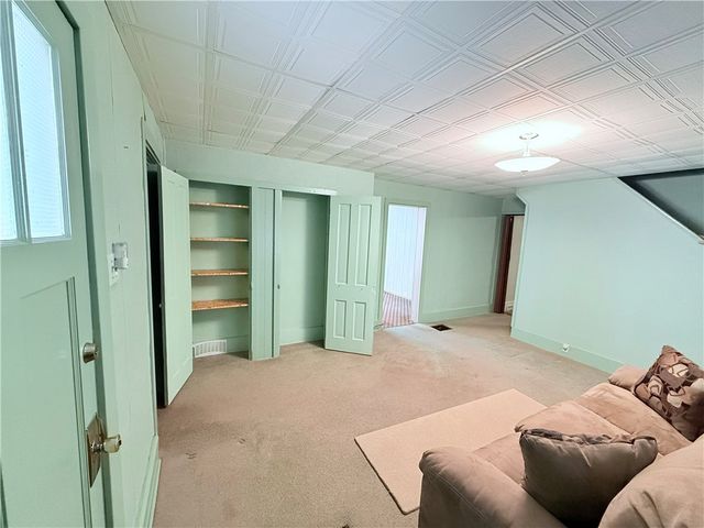 9 Kennedy St, Republic, PA 15475